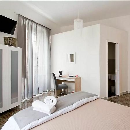 Bb Essenze Bed & Breakfast Palermo Exterior foto