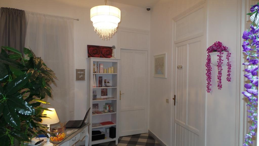 Bb Essenze Bed & Breakfast Palermo Exterior foto