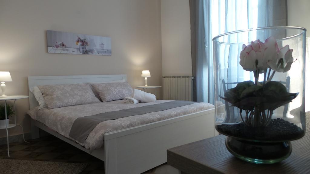 Bb Essenze Bed & Breakfast Palermo Exterior foto