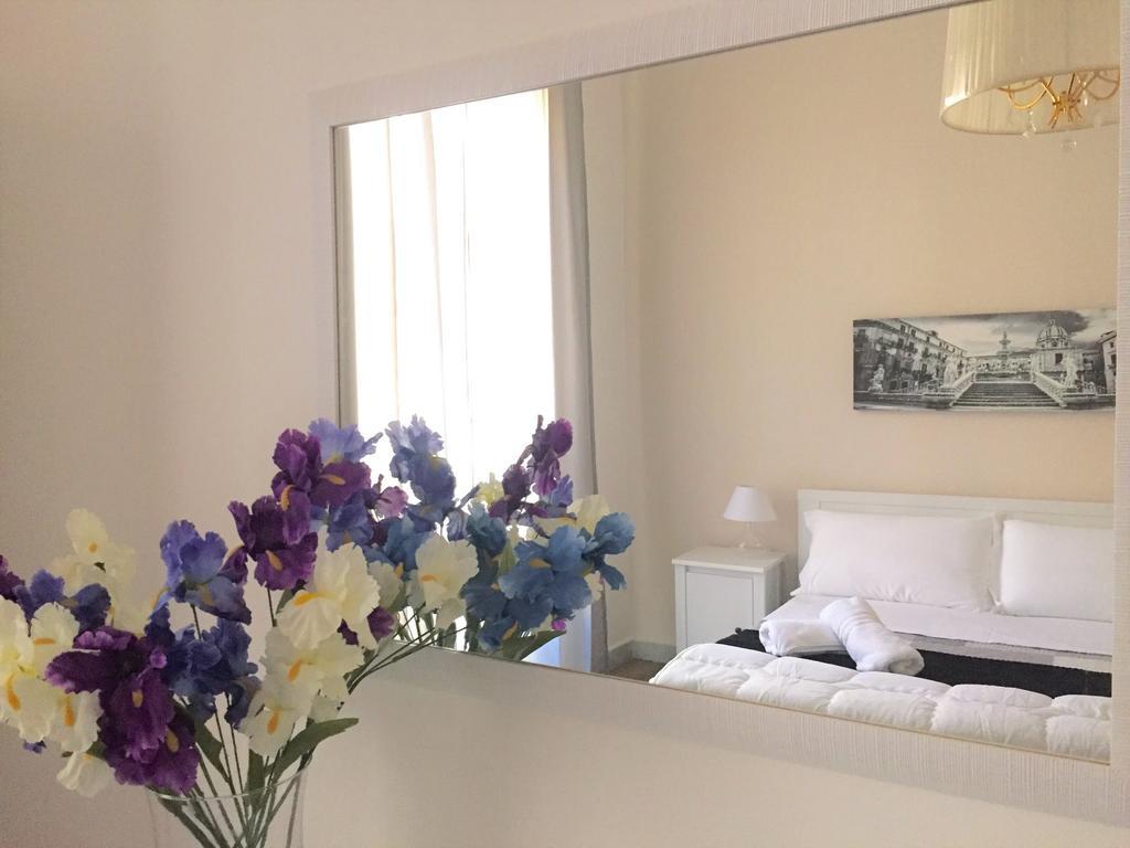 Bb Essenze Bed & Breakfast Palermo Exterior foto