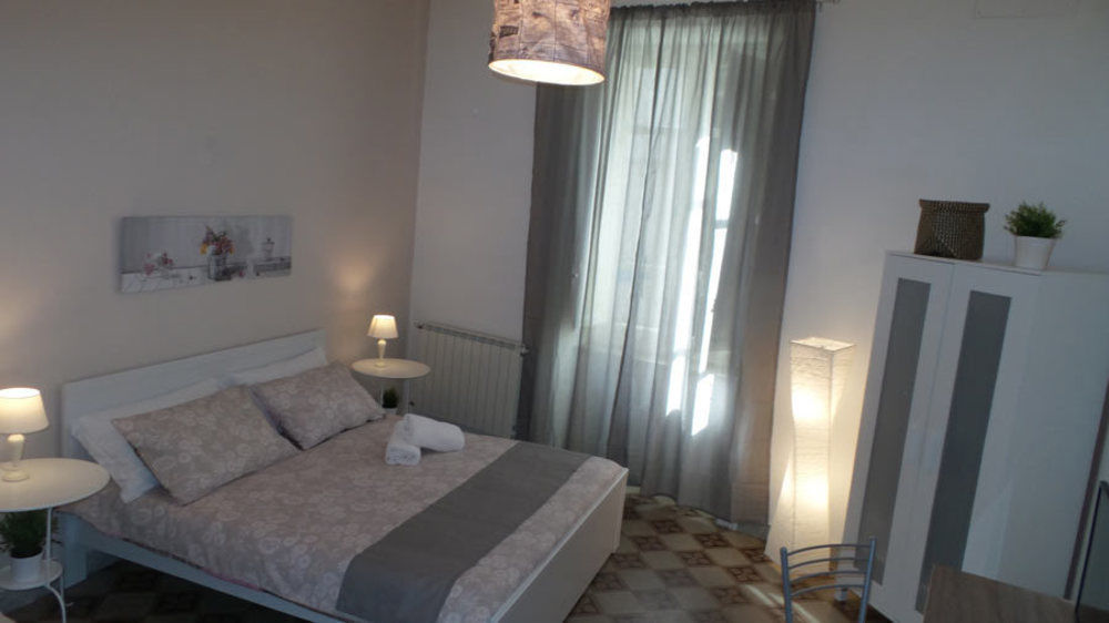 Bb Essenze Bed & Breakfast Palermo Exterior foto